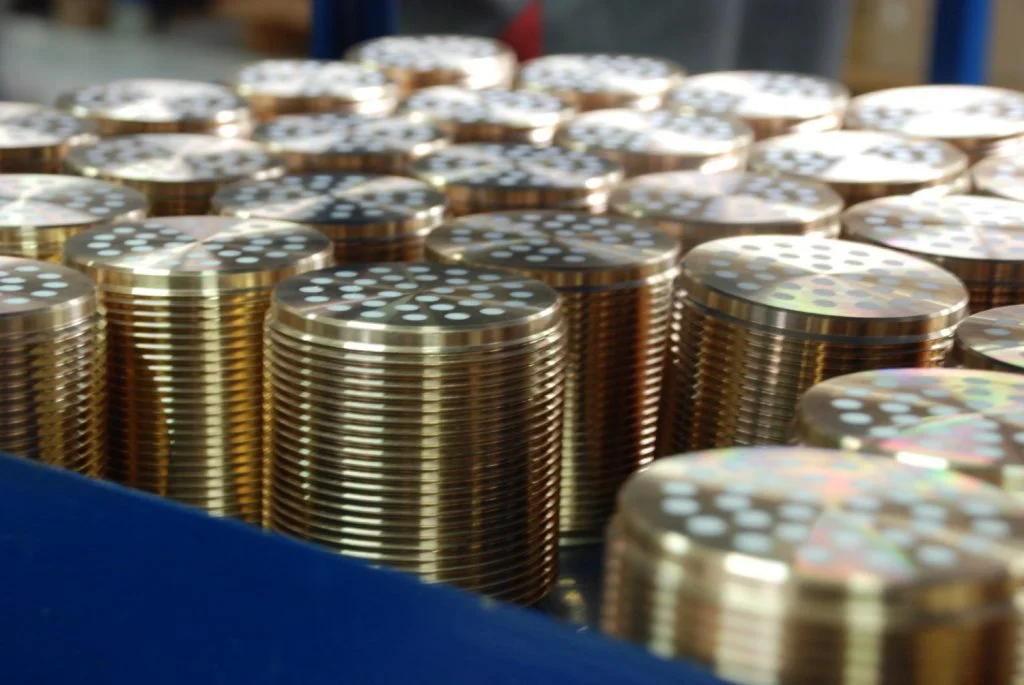 Металл компоненттер.