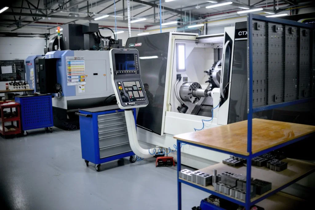 CNC шеберханасы.